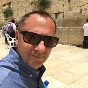 Meet your Posher, Mark